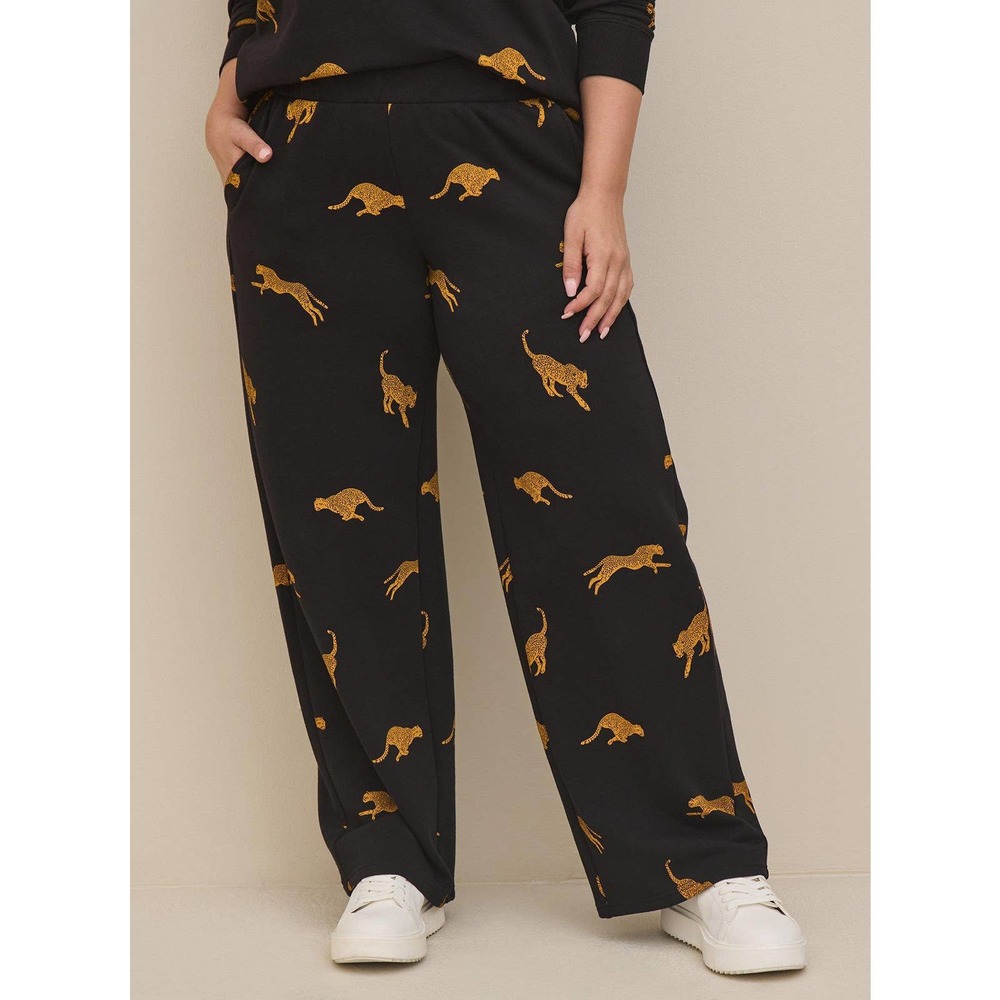 Torrid Black Leopard Pull-on Pants Womens 2X Wide Leg Super Soft Fleece Sweats